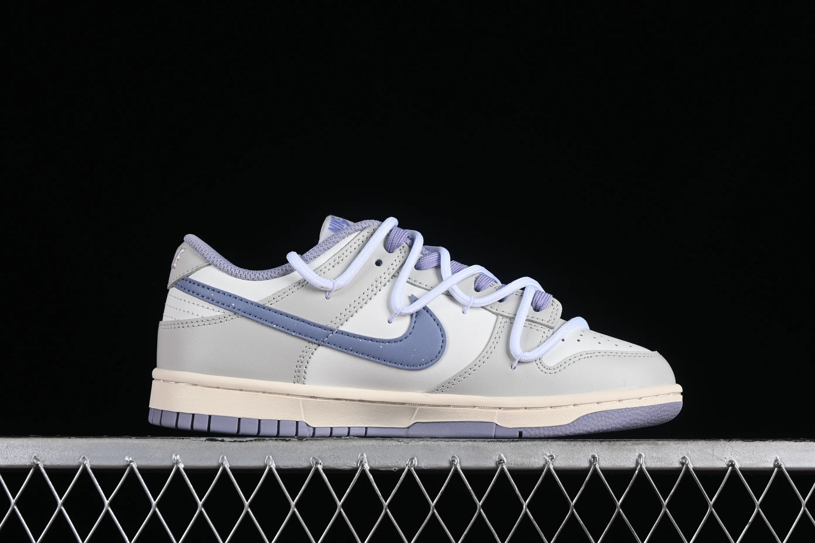 All Categories Nk SB Dunk Series Nk SB Dunk Low Low-top sneakers Nk Dunk Low Wisdom Fruit Purple Island interstellar dreamy feeling Small fresh style Purple SB low-top casual sneakers DD1503-500